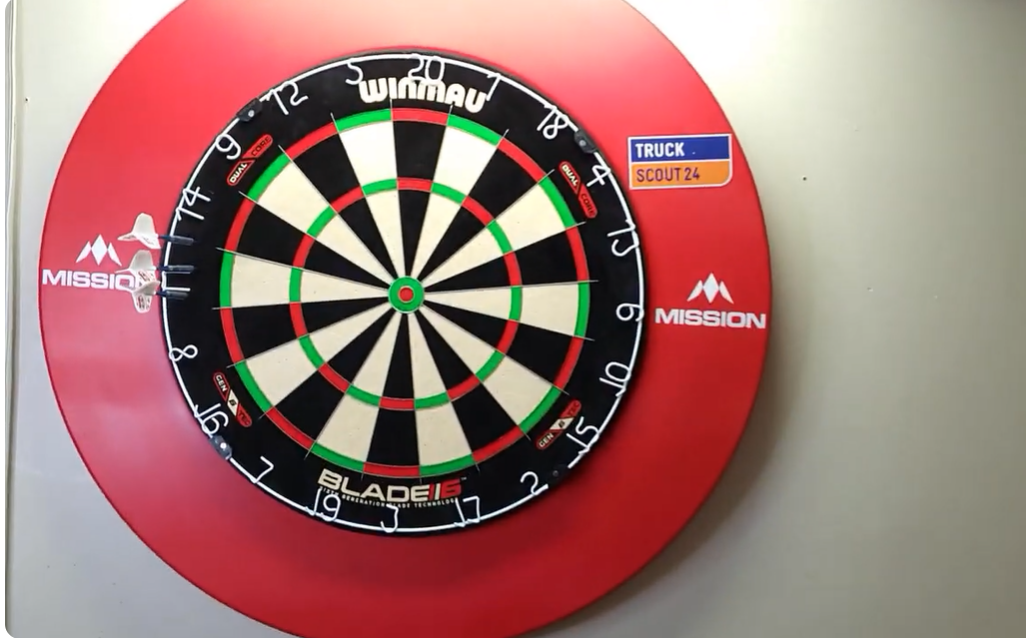 WINMAU Darts Blade 6 Dual Core Professional Dartboard